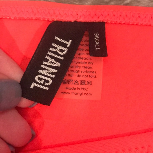 Triangl Bikini - Picture 4 of 4